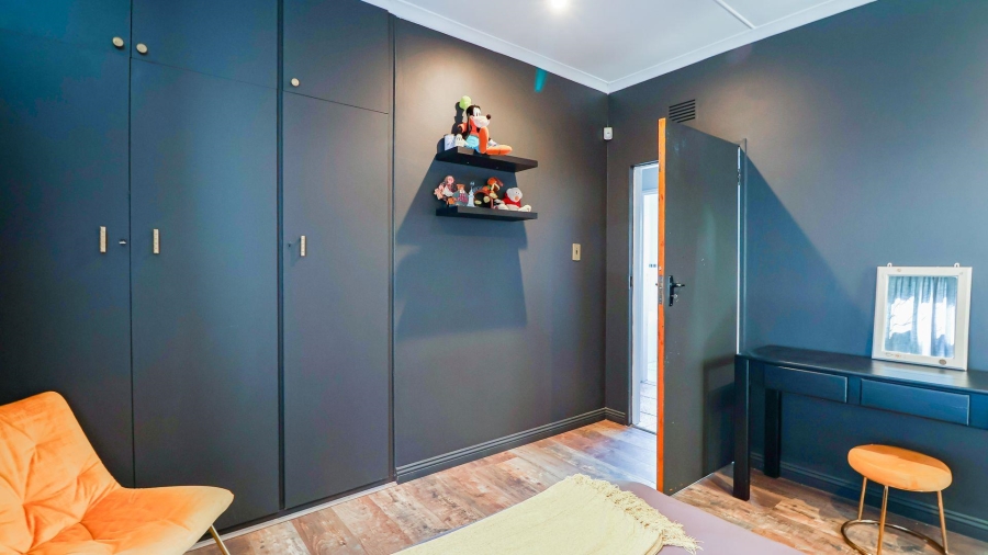 4 Bedroom Property for Sale in Heiderand Western Cape